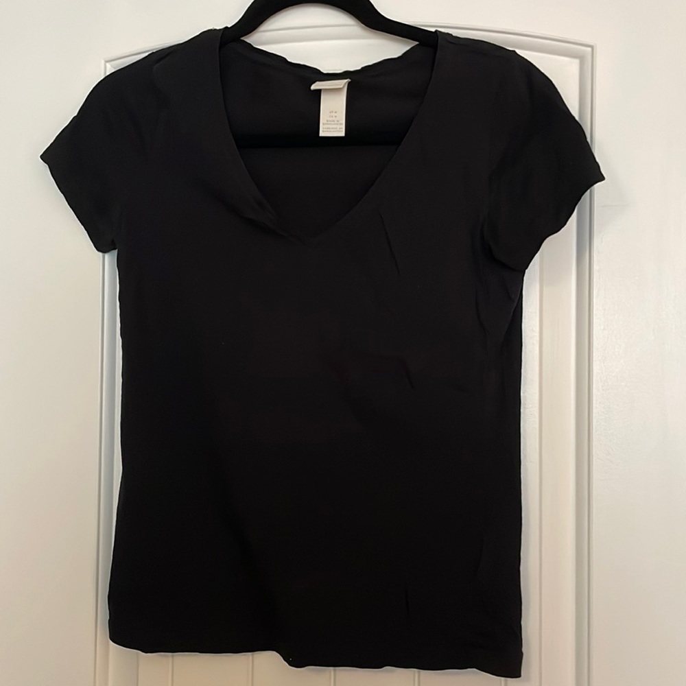 H&M vneck tee